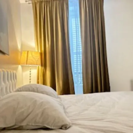 Magnifique Basilique De Denis アパート *